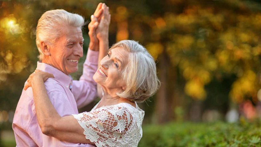 Best Dating Sites for Seniors Over 70